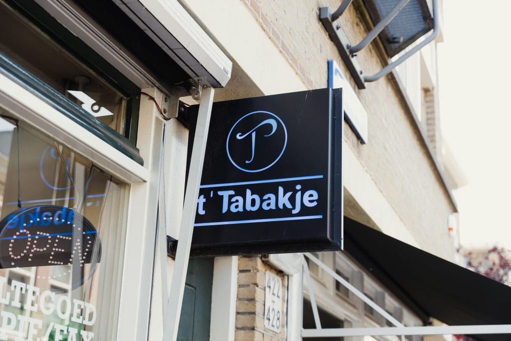 t Tabakje