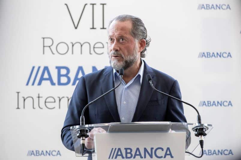  />En su intervención de bienvenida, Juan Carlos Escotet Rodríguez explicó que “ABANCA quiere ser una palanca de la creación de empleo y de aquellas iniciativas que vayan a favor de las empresas, del tamaño que sean, en todos los sectores productivos”. Añadió que en ABANCA “no nos separamos de la misión que nos hemos impuesto, desde que aparecimos en el mercado, en 2014: la de ser una banca aliada y próxima, un prestador de servicios ﬁnancieros accesible para las personas, las familias, los autónomos y las empresas que así lo necesiten”.</p><p> </p><p> </p></div><div class=