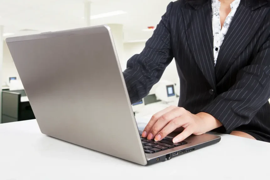 laptop trabajo