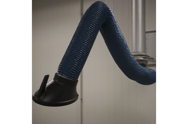 Fume-Arm-in-use-for-pharmaceutical-dust-extraction1-777x513