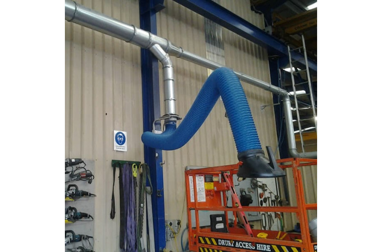 Fume-arm-on-welding-application-777x513