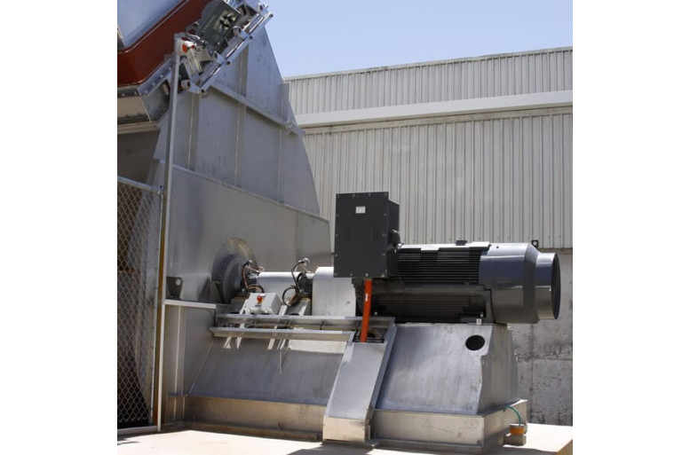 Large-industrial-fan-in-stainless-steel-1-777x513
