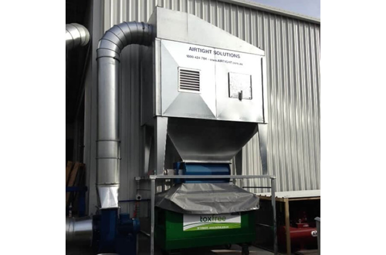 T1000-dust-collector-with-rotary-valve-and-outdoor-kit-777x513