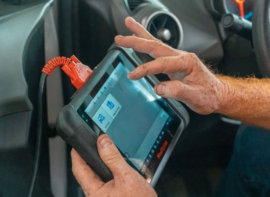 Diagnostic tool for diesel engine repair and maintenance.