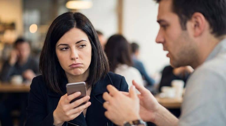 Image of a woman who is not a good friend