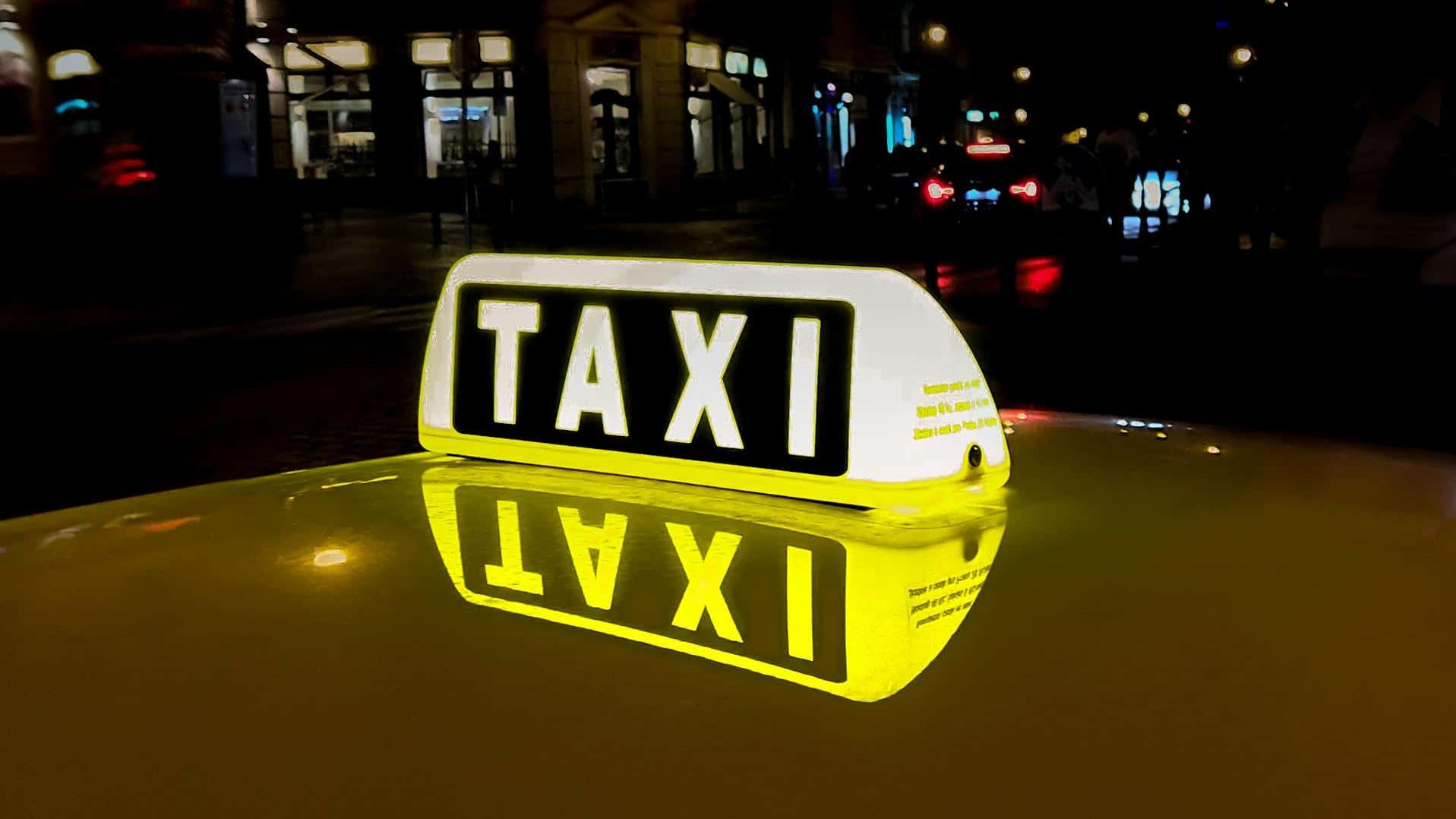 Taxi