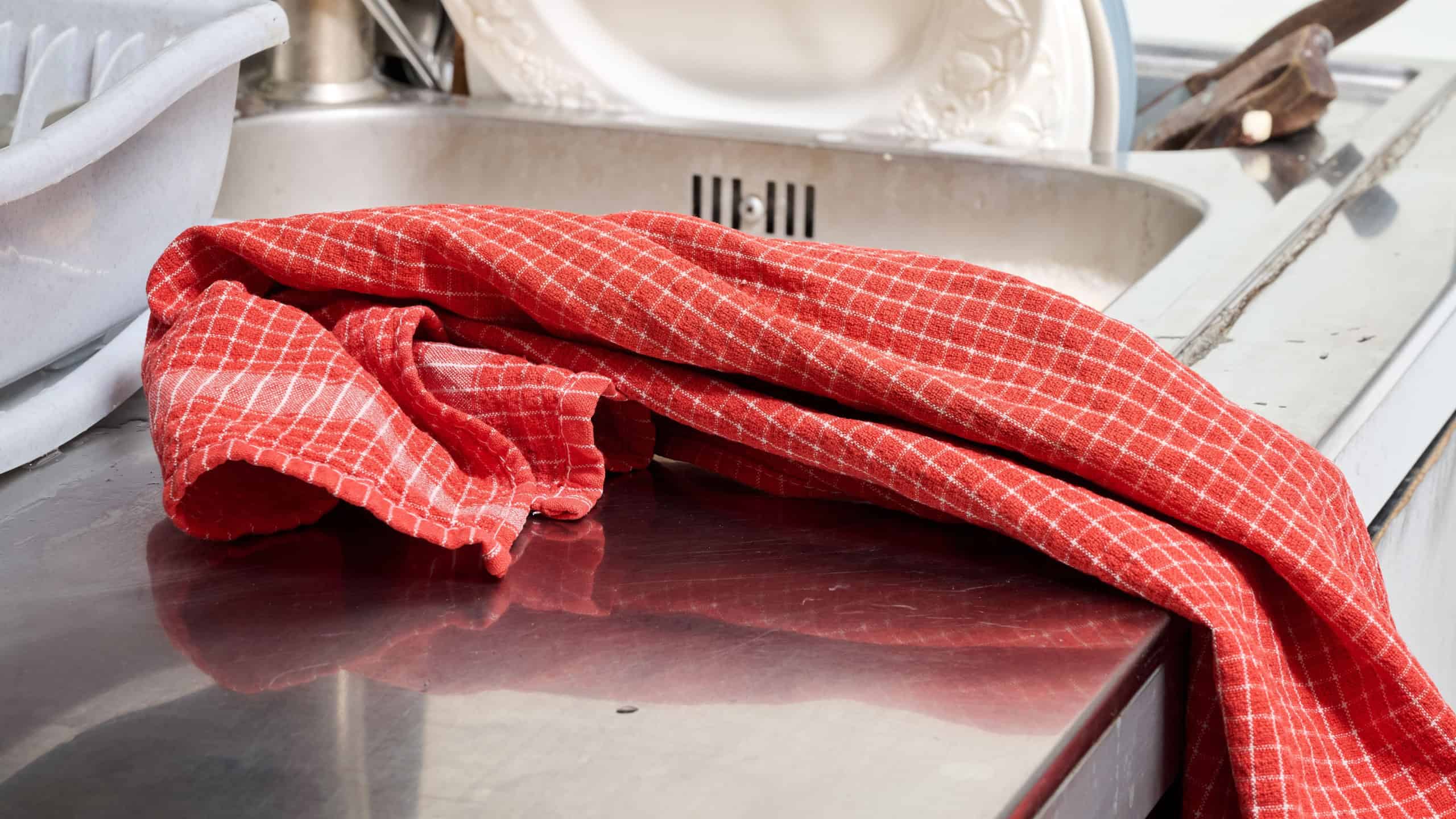 Dish towel on worktop from front