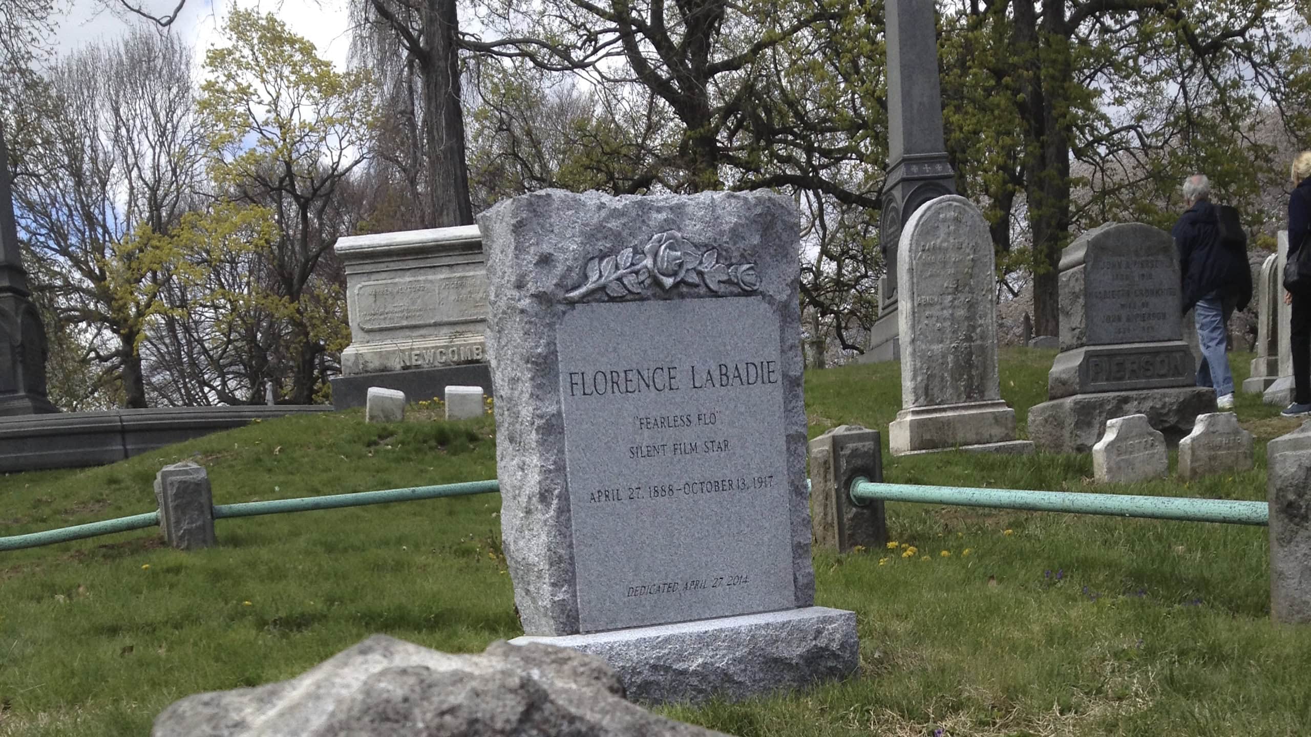 English: Memorial stone to silent film actress Florence La Badie. Dedicated in 2014, the stone marks La Badie's place in the Russ family plot at Green-Wood Cemetery in Brooklyn, NY.