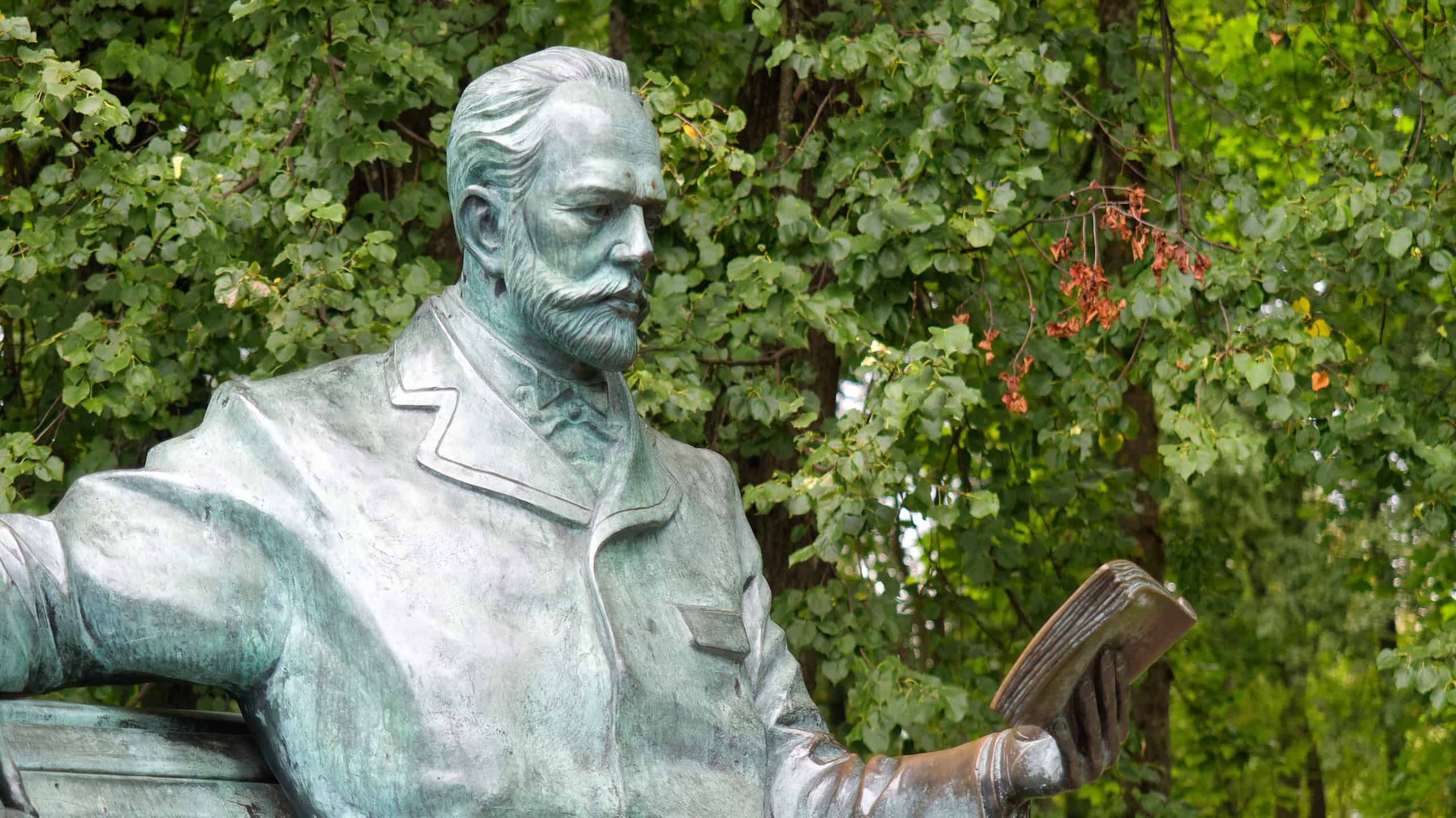 Monument to Pyotr Ilyich Tchaikovsky