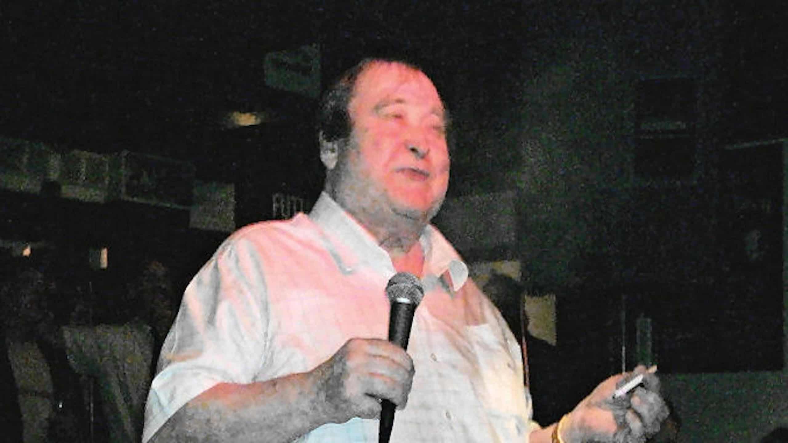 Taken 29 May 2005. Self made, added to illustrate en:Bernard Manning.