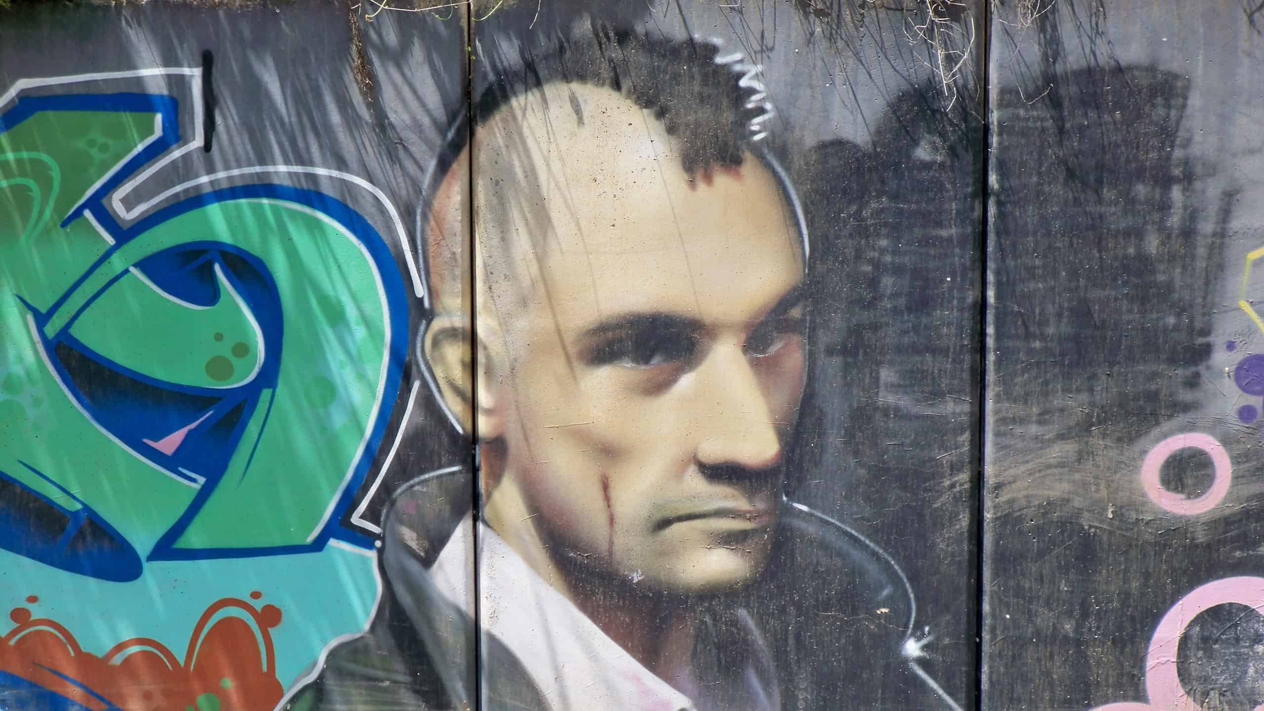 Graffiti of Robert de Niro as Travis Bickle