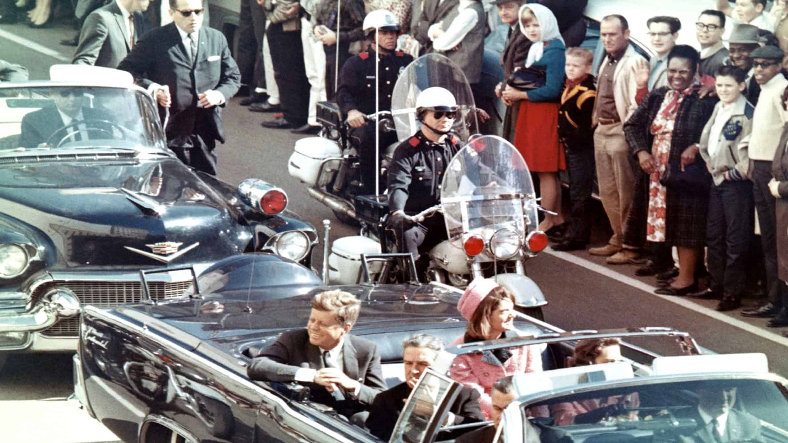 President Kennedy and motorcade minutes before his assassination in Dallas in 1963
