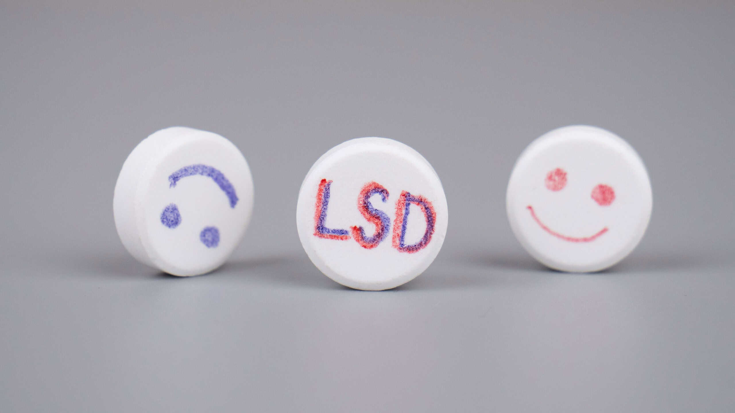 LSD pill, medical use of lsd to treat PTSD and depression.