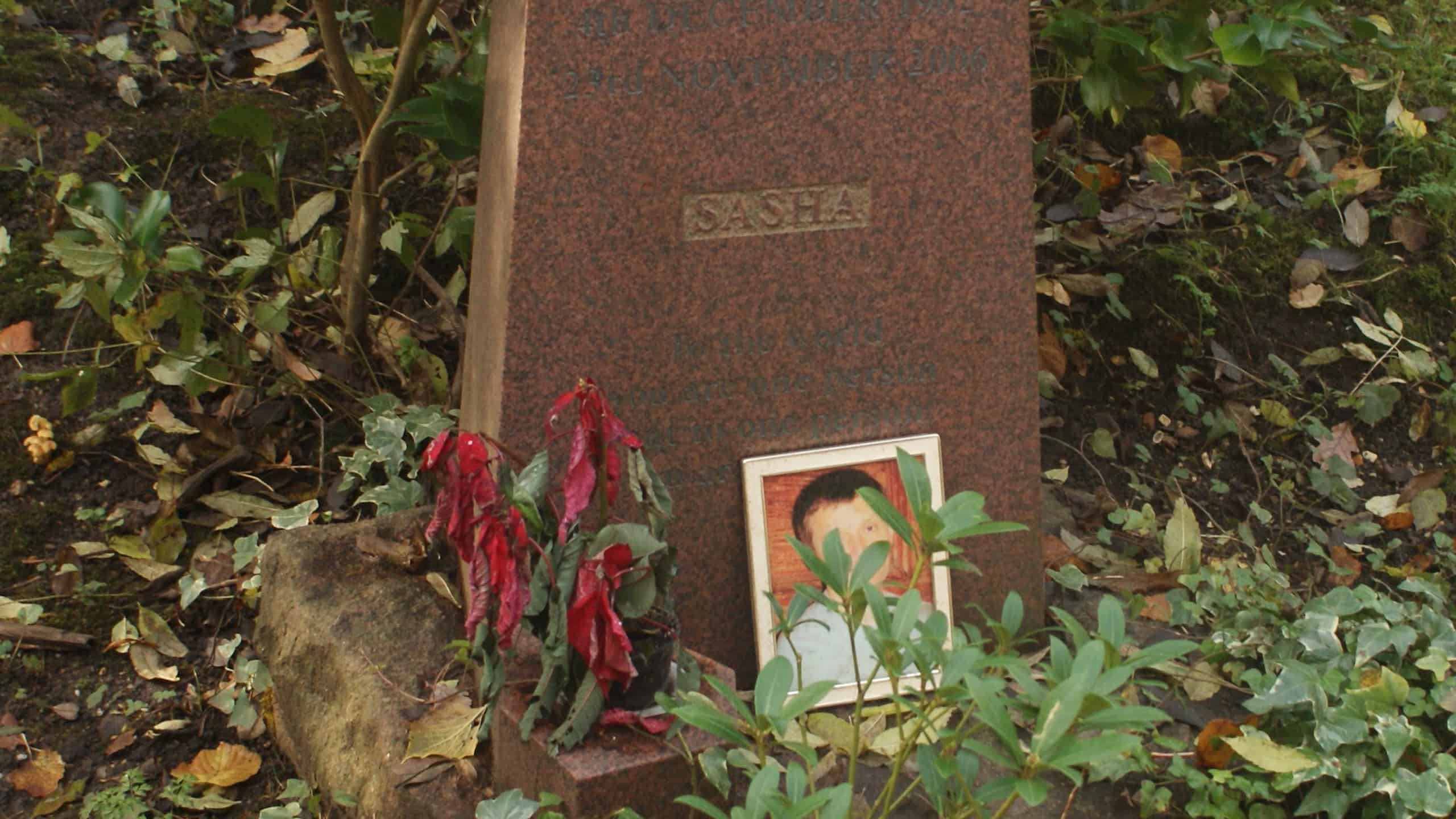 View of Alexander Litvinenko's grave in Highgate West Cemetery