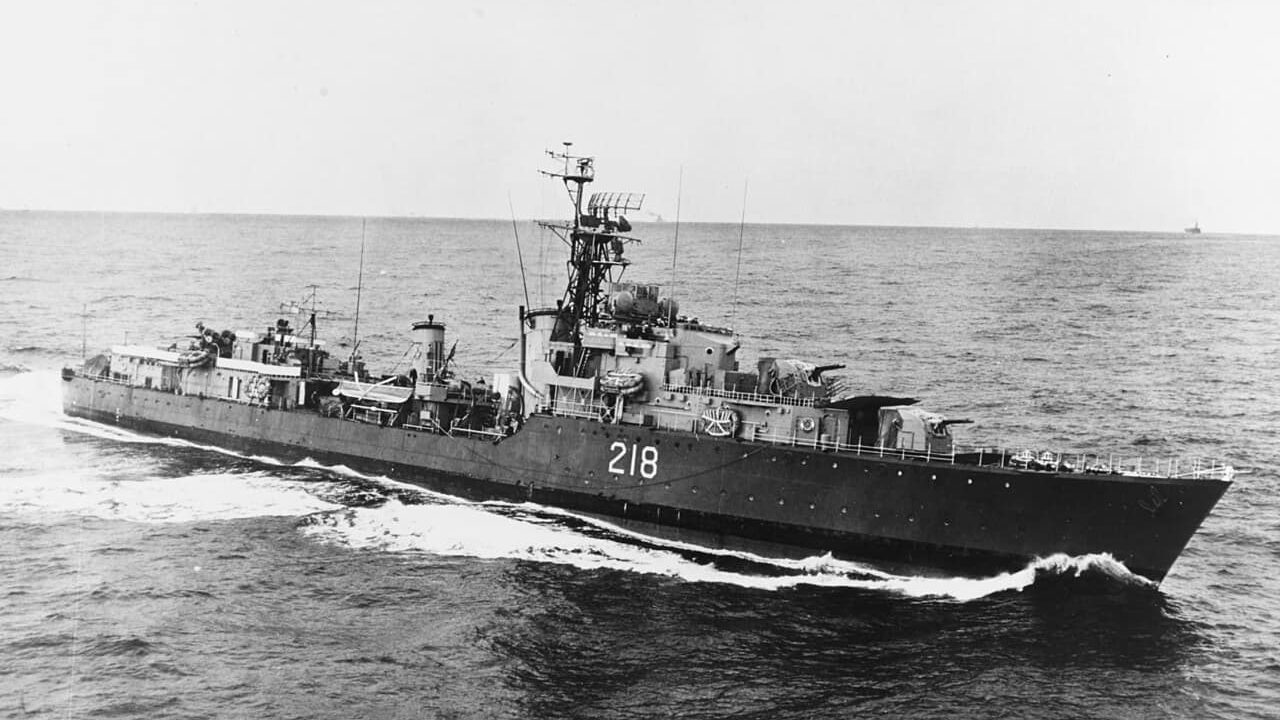 HMCS Cayuga