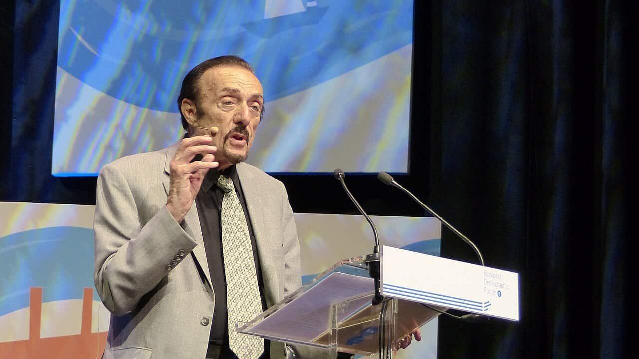 Philip Zimbardo - Man, Interrupted.