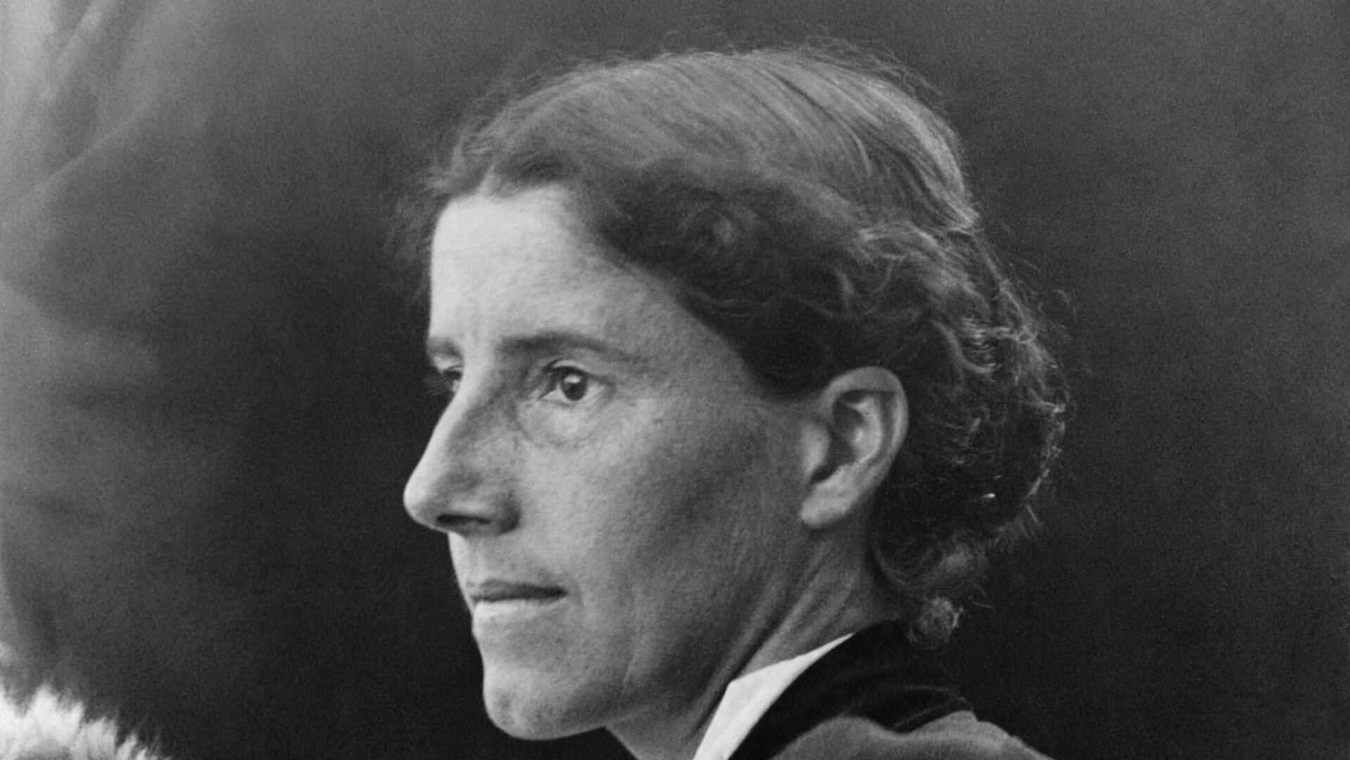 Photographic portrait of Charlotte Perkins Gilman, American author, c. 1900.