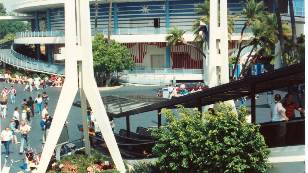 America Sings exterior