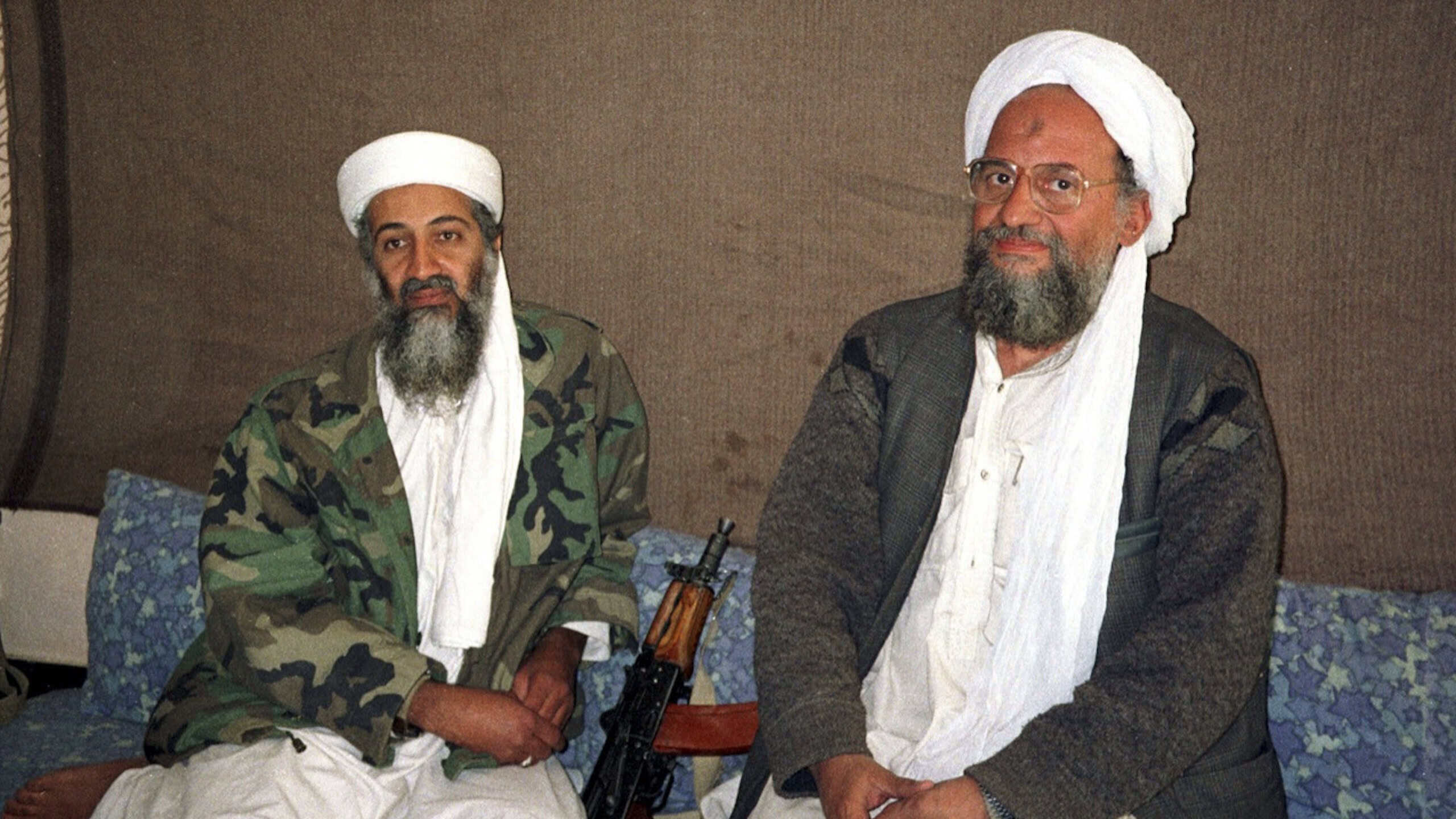 Hamid Mir interviewing Osama bin Laden and Ayman al-Zawahiri