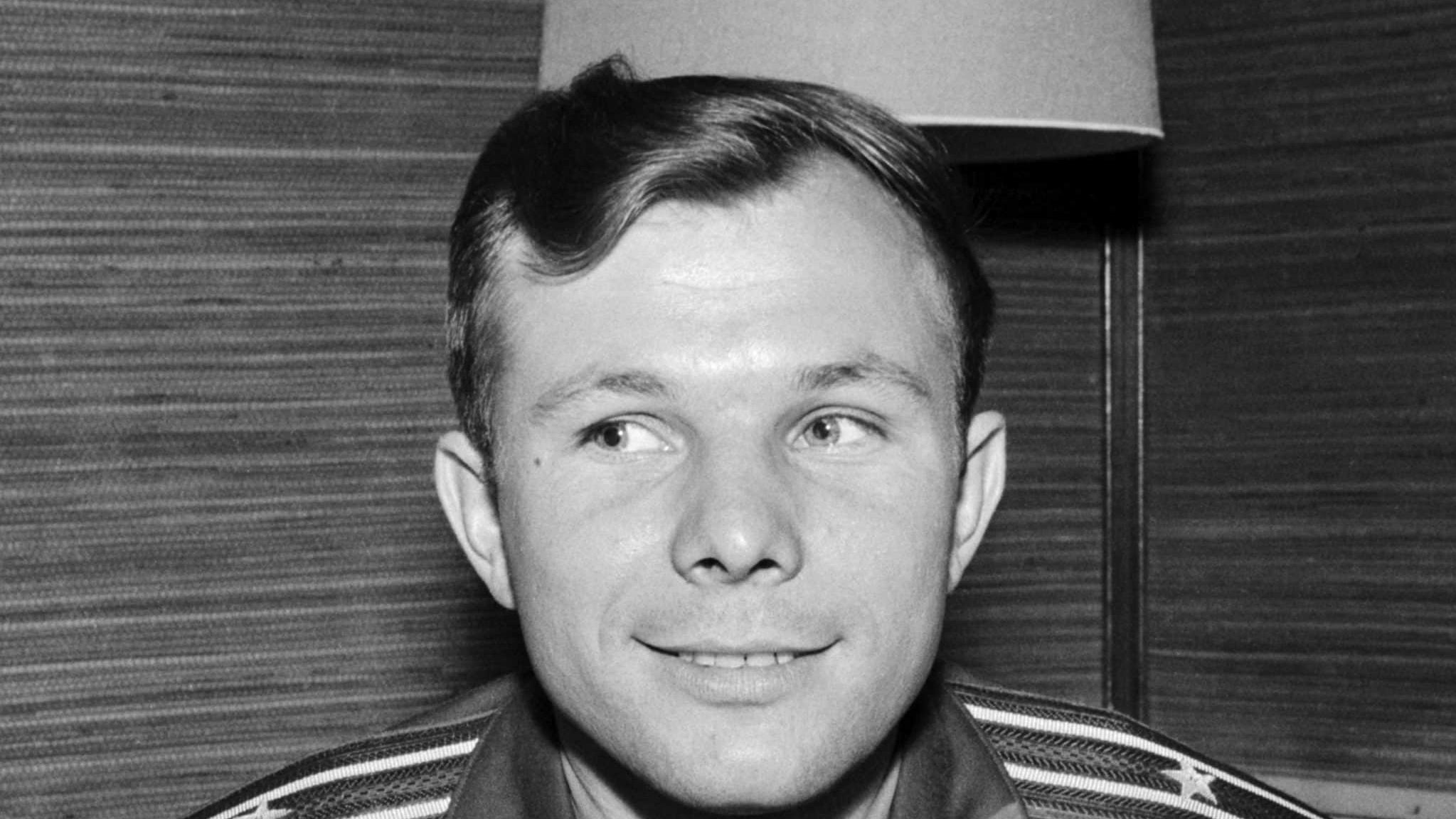 Photograph of the Soviet cosmonaut Yuri Gagarin at a press conference during his visit to Finland.