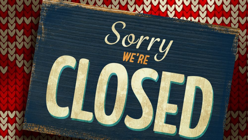 Red Seamless Knitted Pattern against vintage closed sign