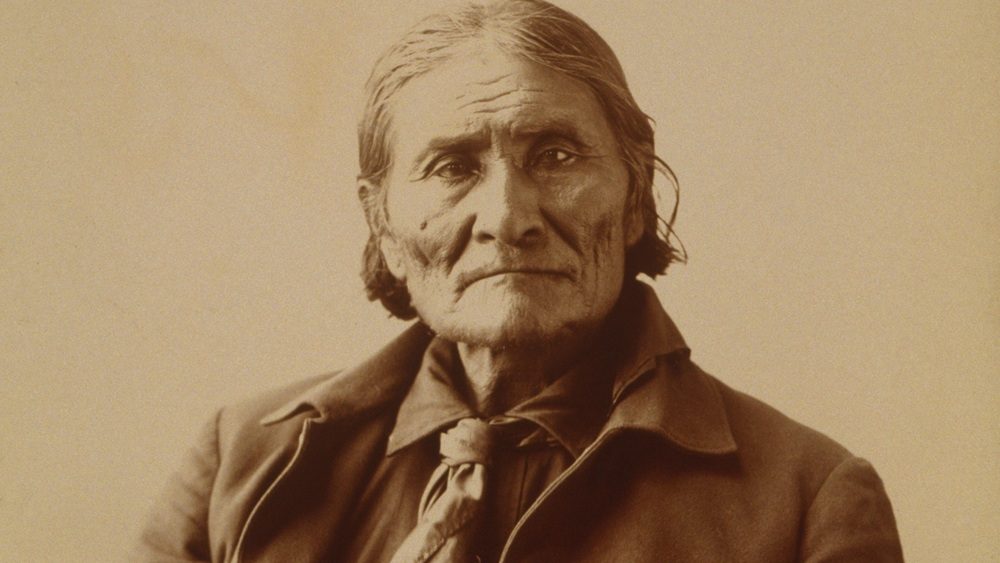 Geronimo (1829-1909), Chiricahua Apache warrior in 1898, when he was held with his family at Fort Sill, Oklahoma.