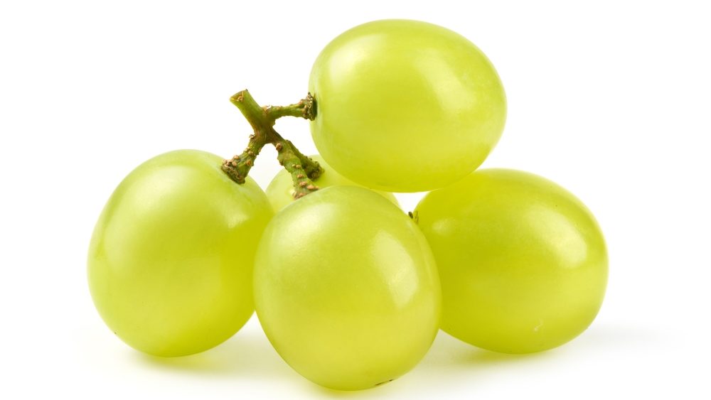 Fresh,Green,Grape,Isolated,On,White,Background.,Clipping,Path.