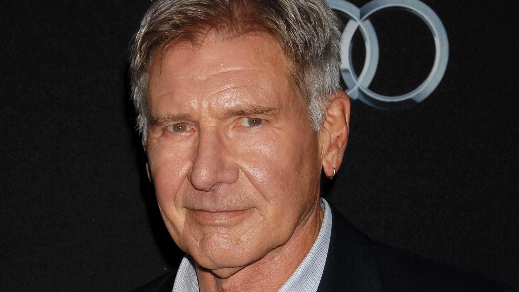 LOS ANGELES - OCT 28: Harrison Ford arrives at the Enders Game Los Angeles Premiere on October 28, 2013 in Hollywood, CA