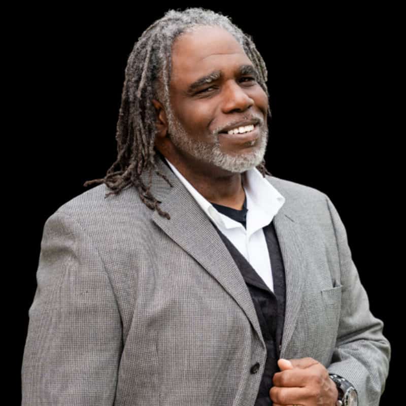 An image that shows Les Edwards