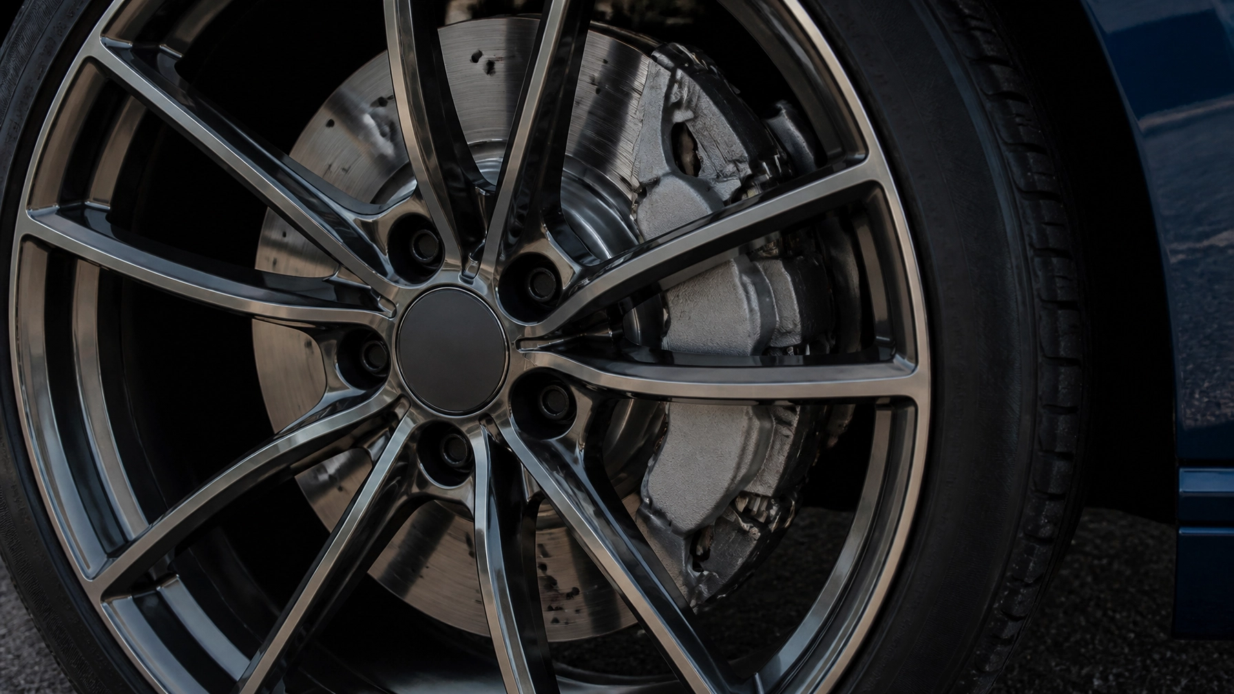 High-quality car wheel and brake system at Auburn Service Center.