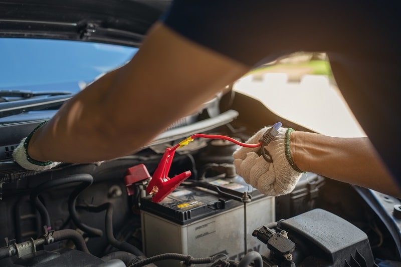 Battery testing and replacement service for vehicle reliability.