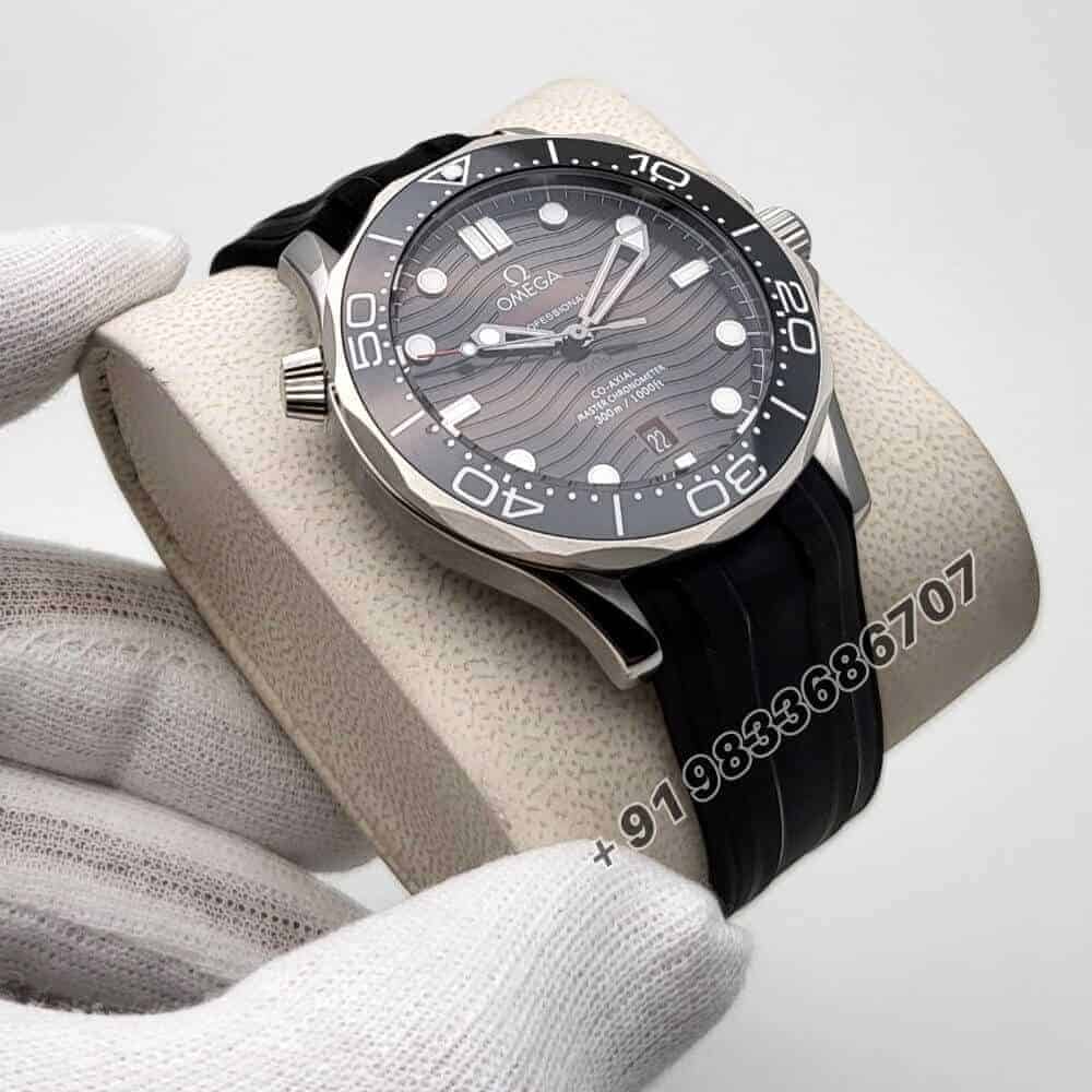 Omega Seamaster Diver Professional Steel Bezel Rubber Strap Super High Quality Swiss Automatic Watch (1)