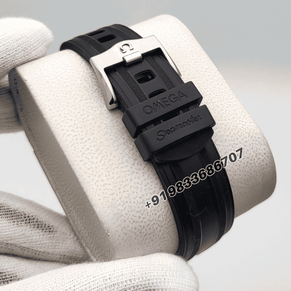 Omega Seamaster Diver 300M Steel On Rubber Strap Black Dial 42mm Exact 11 Top Quality Super Clone Replica Swiss ETA 8800 Automatic Movement Watch