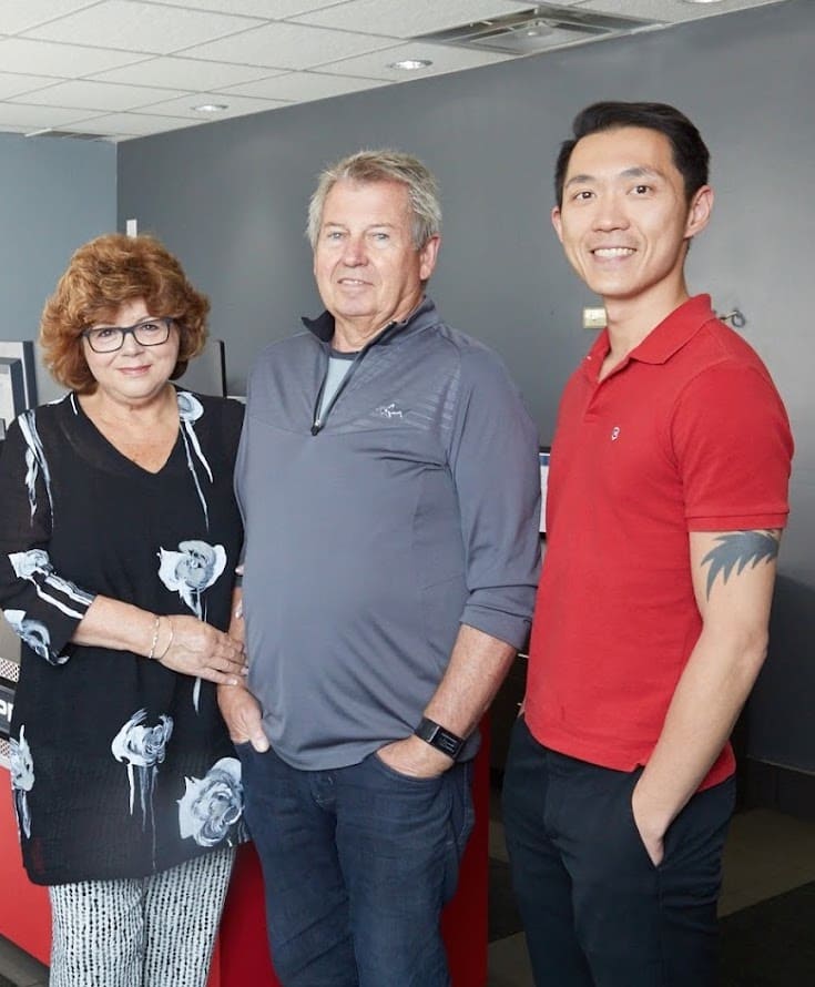 Auto service professionals at Cochrane Automotive.