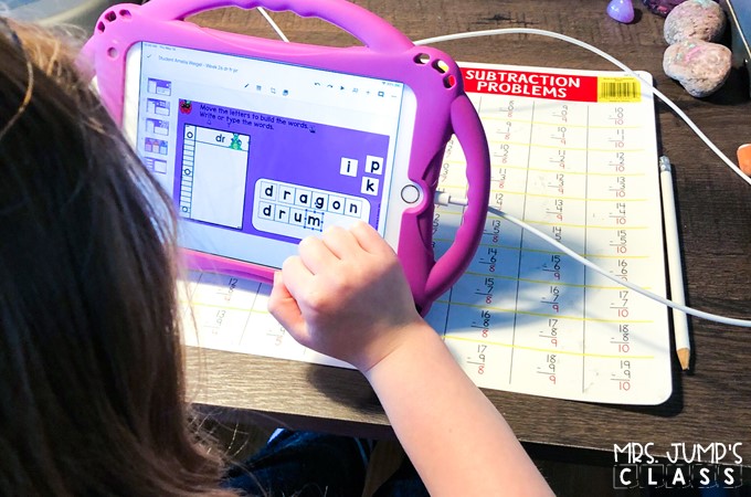Digital phonics daily activities for kindergarten and first grade. 1-click Seesaw links and PowerPoint versions available for easy use!&nbsp;