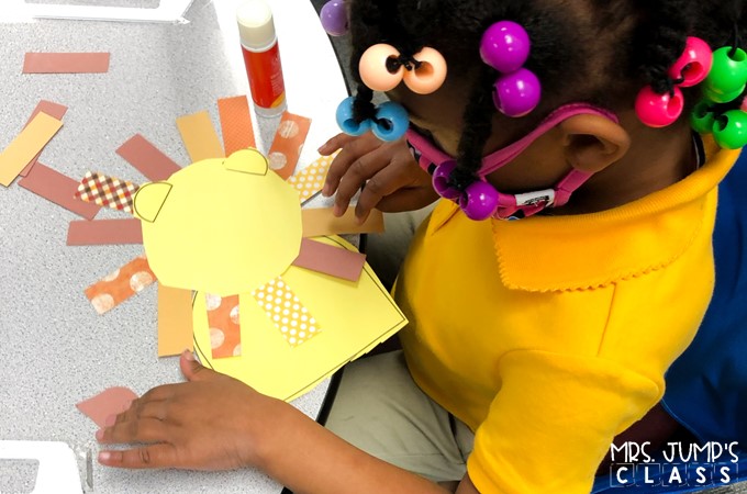African animal activities that are perfect for a zoo unit! Your students will love learning about African animals with these nonfiction book activities. Engaging reading lessons about lions, giraffes, elephants, and meerkats.