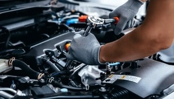 Engine repair and maintenance services in Driscoll, TX. Expert technicians ensure your vehicle runs.
