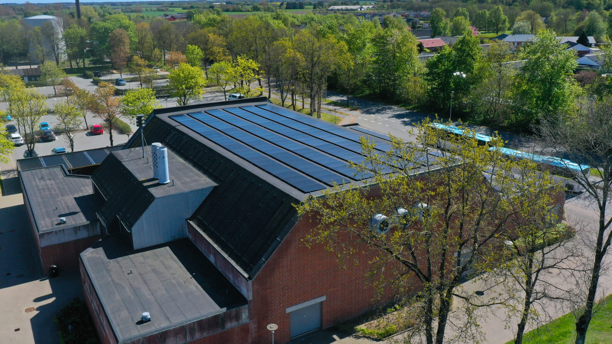 solceller på hallen