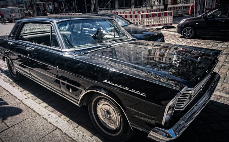  The Hidden Benefits of Regular Vehicle Diagnostics and Maintenance for Older Cars