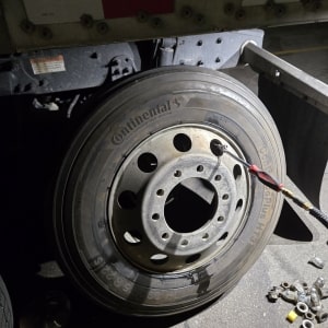 Wheel and tire service for trucks and vehicles at ER Auto, Diesel, & Tire LLC.