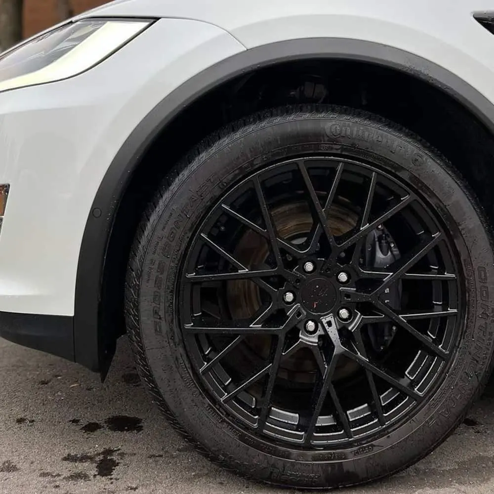 Gallery-Tesla3.JPG