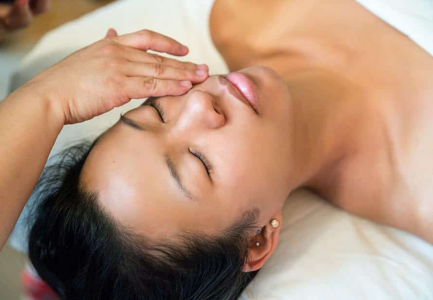 spa deep cleansing and hydrating skin