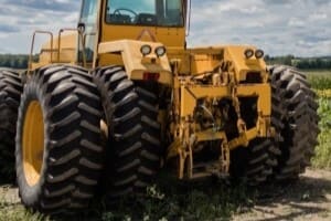 Heavy-duty tractor tire for agricultural use, durable and reliable.