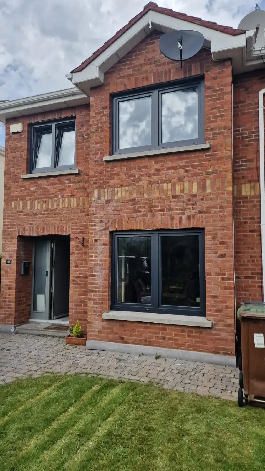 PVC Fenster und Fenstertüren BluEvolution 82 | Saggard | #271