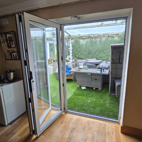 uPVC French Doors Salamander greenEvolution 76 3D