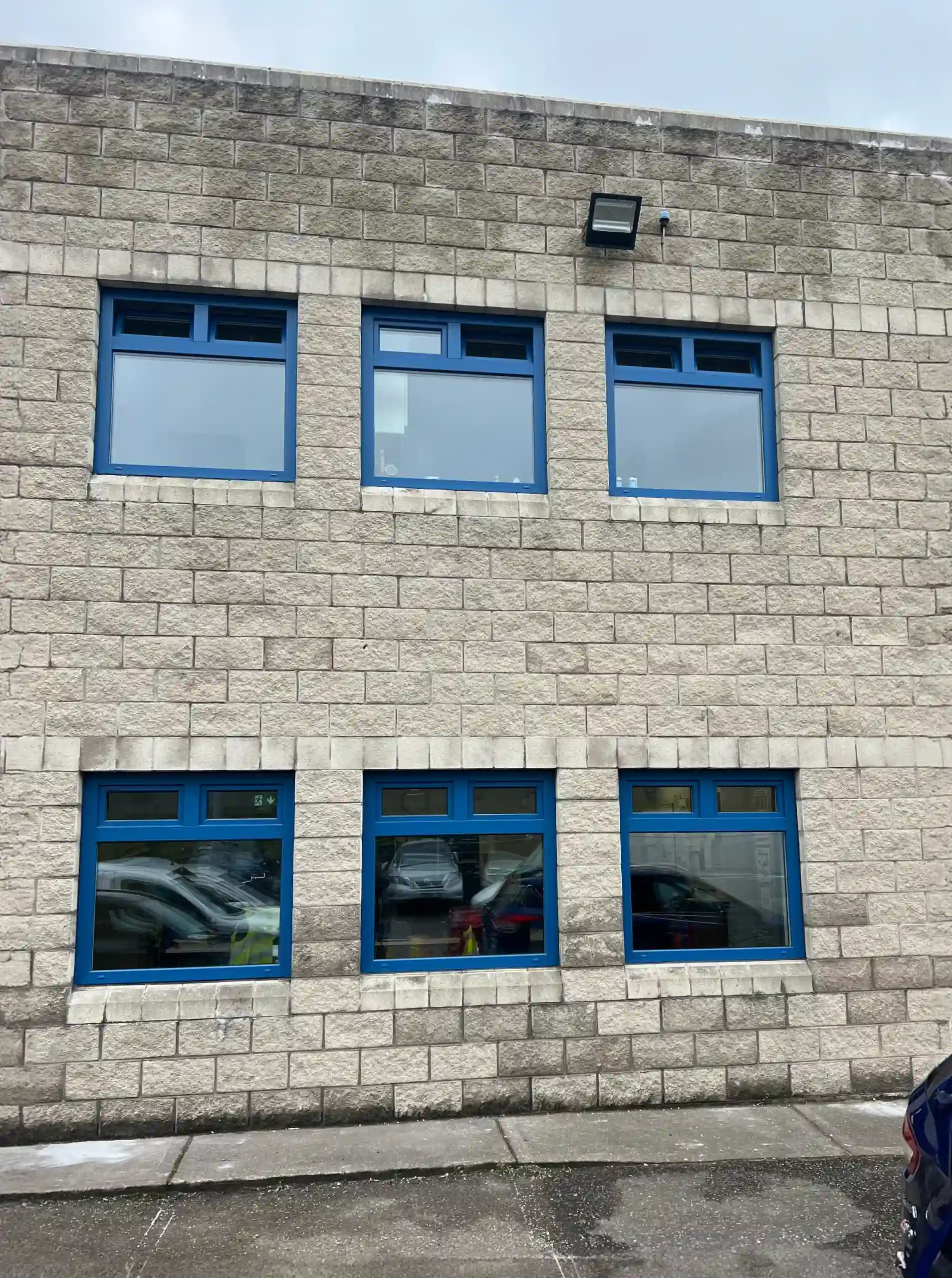 PVC-Fenster IDEAL 8000 | Cork | #422