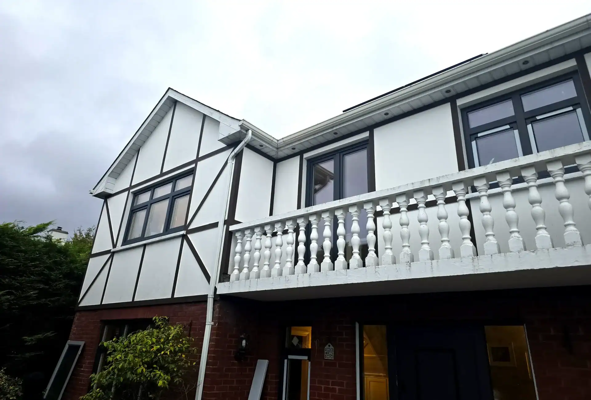 PVC-Fenster und Hintertüren Salamander BluEvolution 82 | PVC-Schiebetüren EvolutionDrive Plus+ | Wikęd Stahlverbundtüren Modell S2 Produktlinie: OPTIMUM TERMO | Dublin | #442