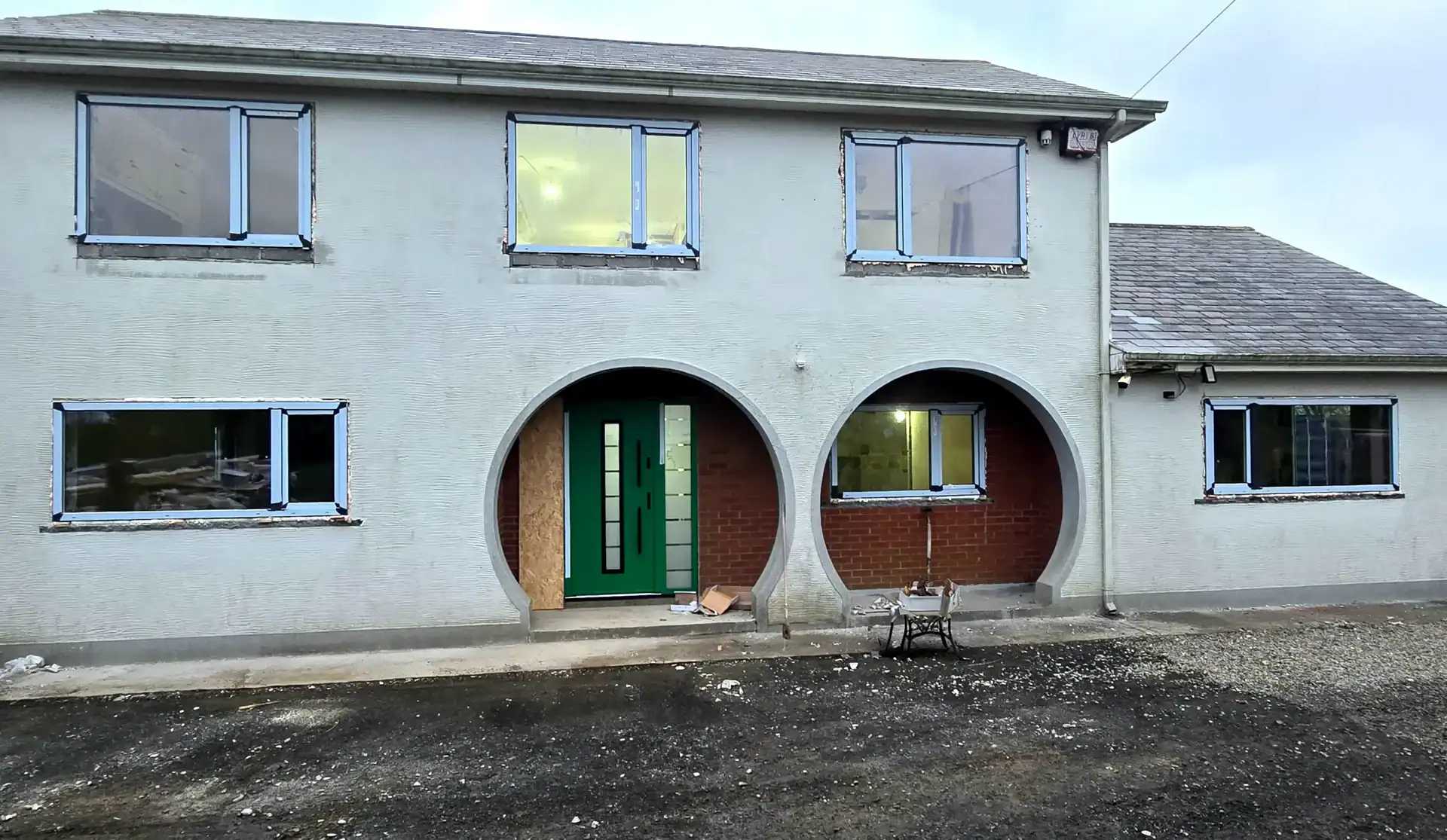 PVC Fenster und Seitentüren greenEvolution Flex 2D | Aluminium Schiebetüren MB-77HS Monorail | PVC Schiebetüren EvolutionDrive Plus+ | Wikęd Stahltüren Modell 12C Produktlinie: OPTIMUM TERMO | Wexford | #463