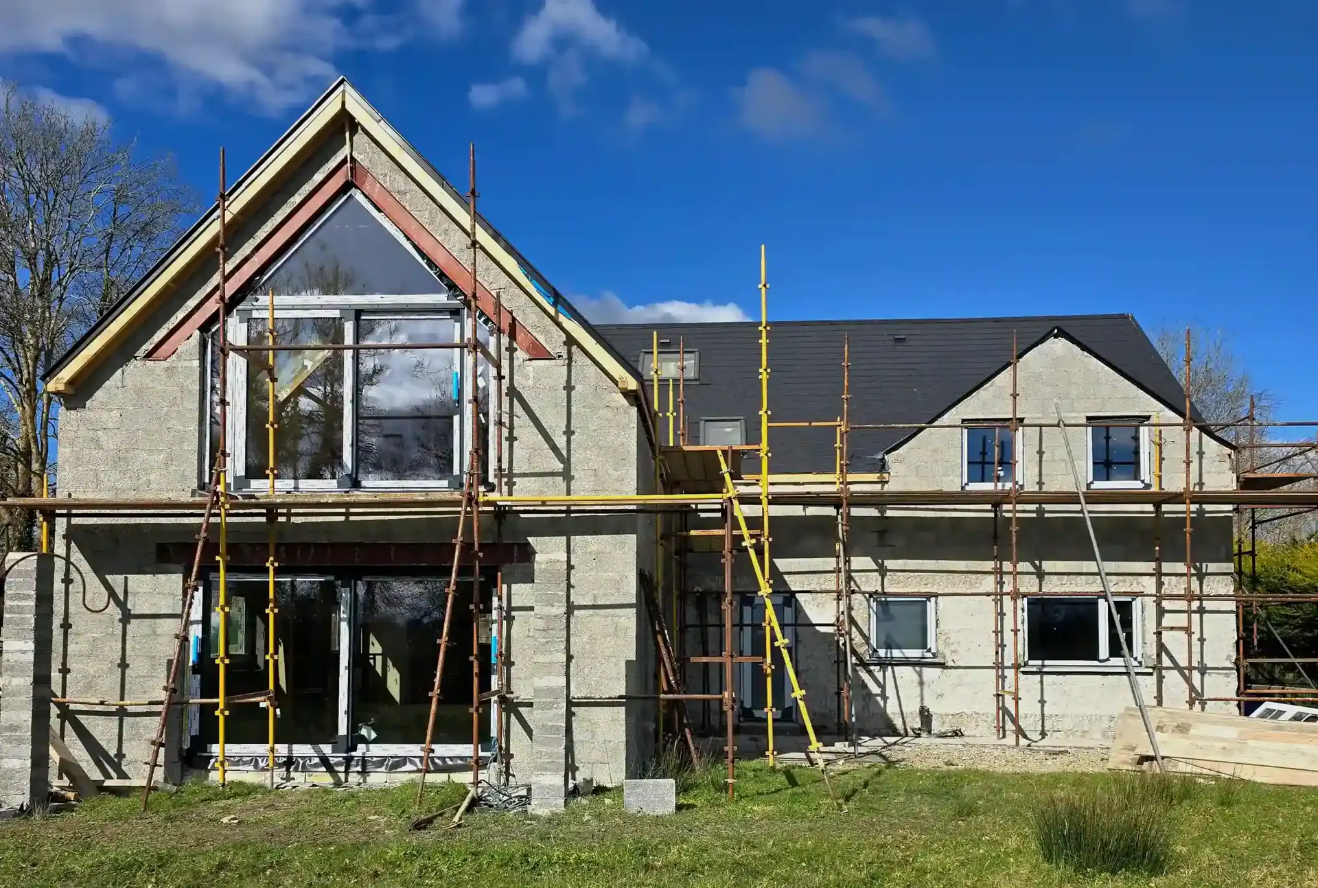 uPVC Windows and Back Doors Salamander BluEvolution 82 | Aluminium Windows MB-79N | Aluminium Sliding System MB-59HS | Wikęd Steel Doors model 12C Product line: OPTIMUM TERMO | Leitrim | #475