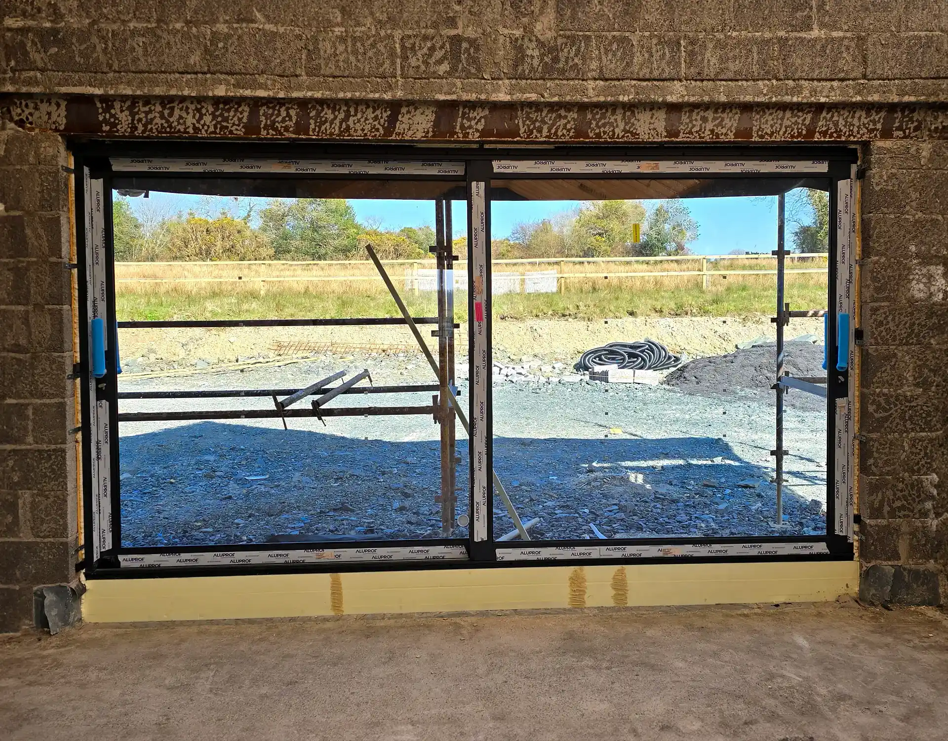 uPVC Windows Aluplast Energeto Neo | uPVC Back Doors Aluplast Ideal Neo | Aluminium Sliding System MB-59HS | Wikęd Steel Doors model 26D Product line: OPTIMUM TERMO | Longford | #477